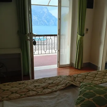 Monica Hotel