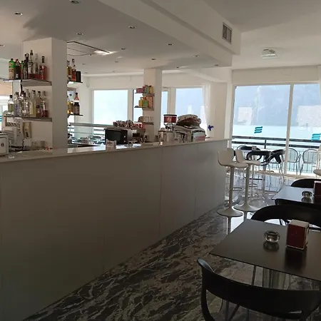 Monica Hotel