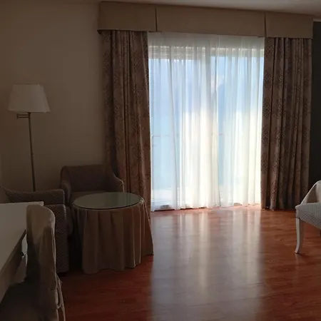 Hotel Monica 3*
