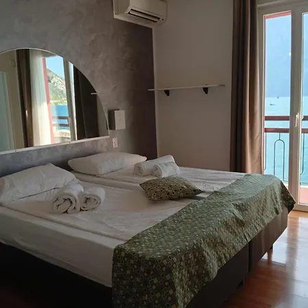 Hotel Monica 3*